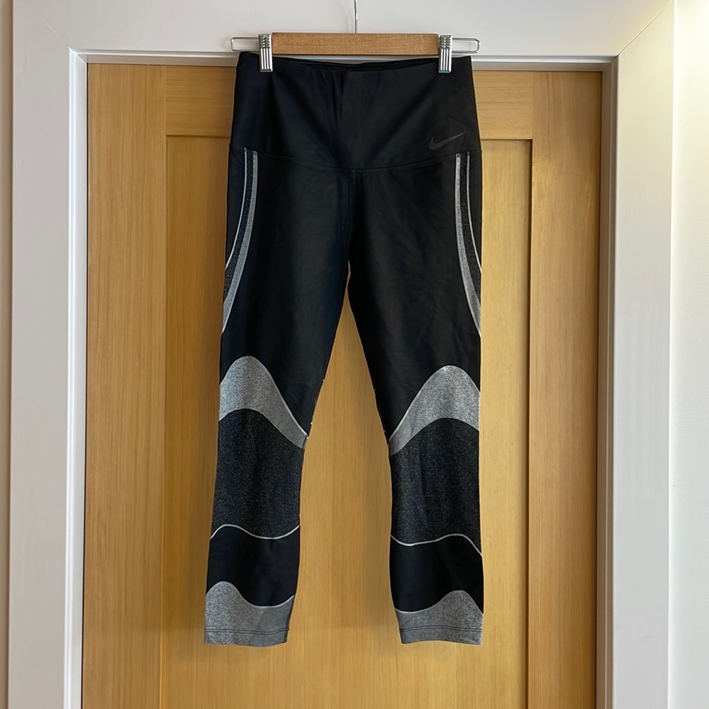Nike compression leggings
